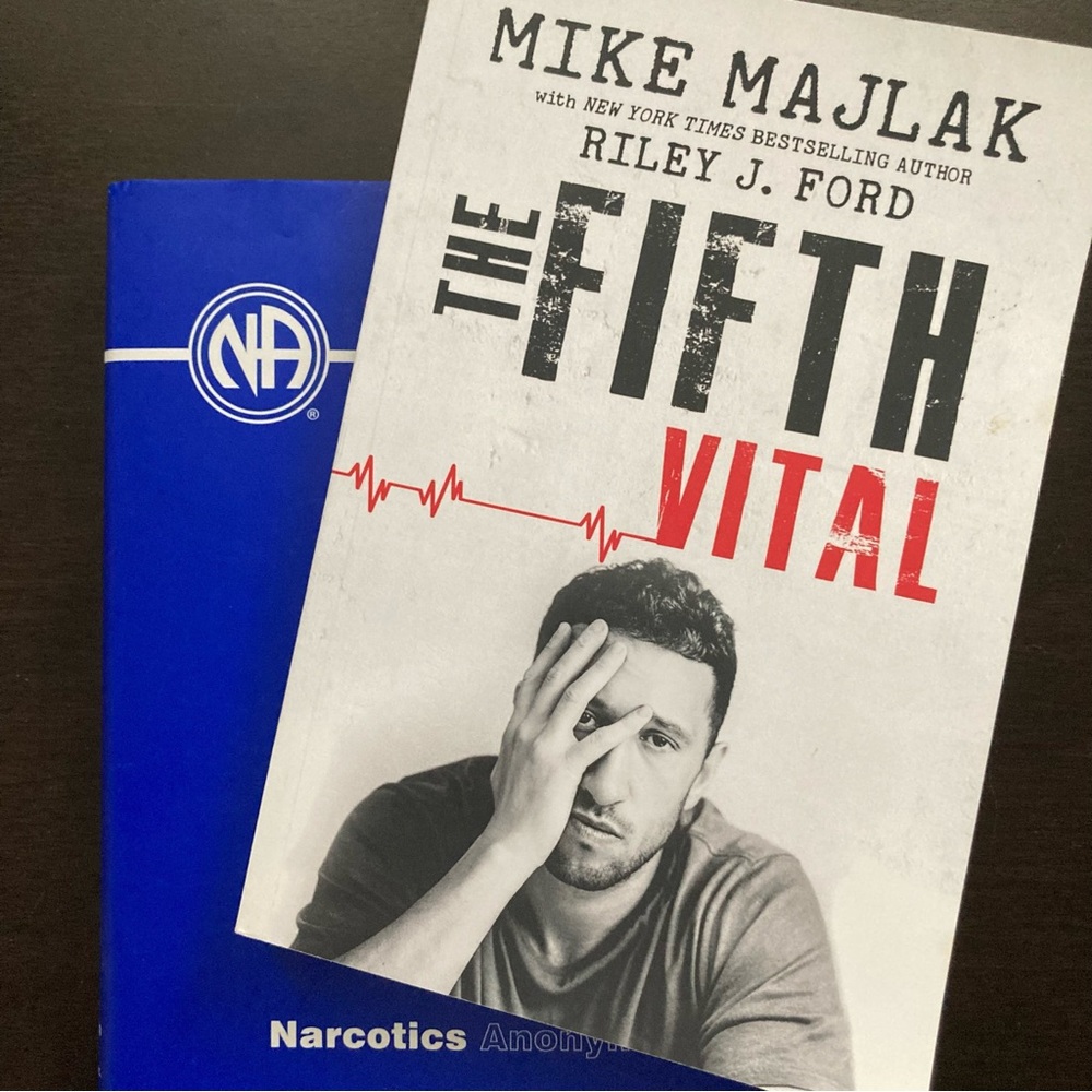 2 NA Recovery books ❤️‍🩹